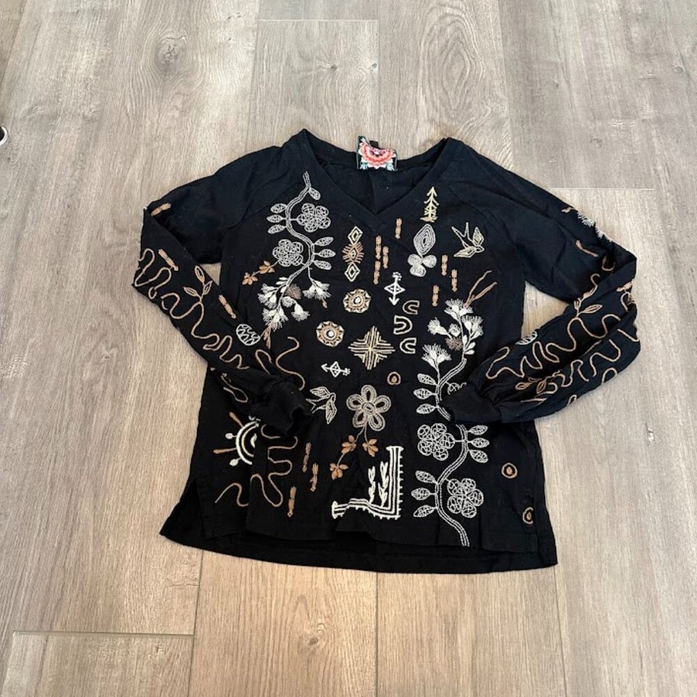 RAGLAN BISHOP SLEEVE TEE